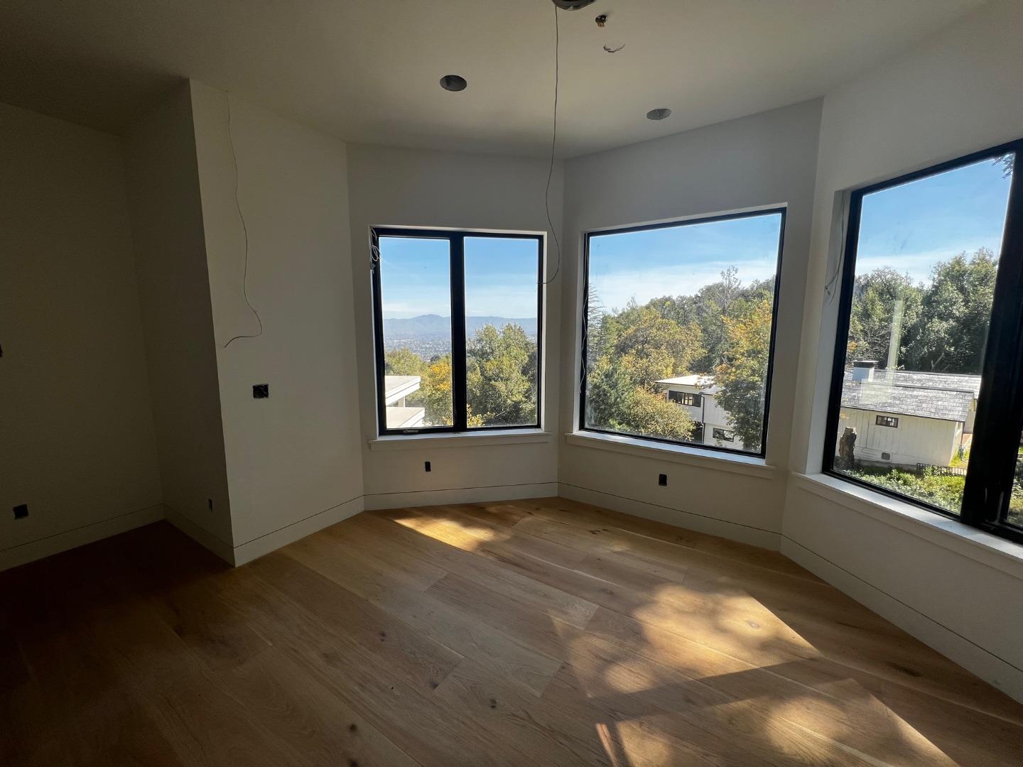 19042 Overlook Road Los Gatos, CA 95030 - Photo 21 of 26 Gallery Image 21