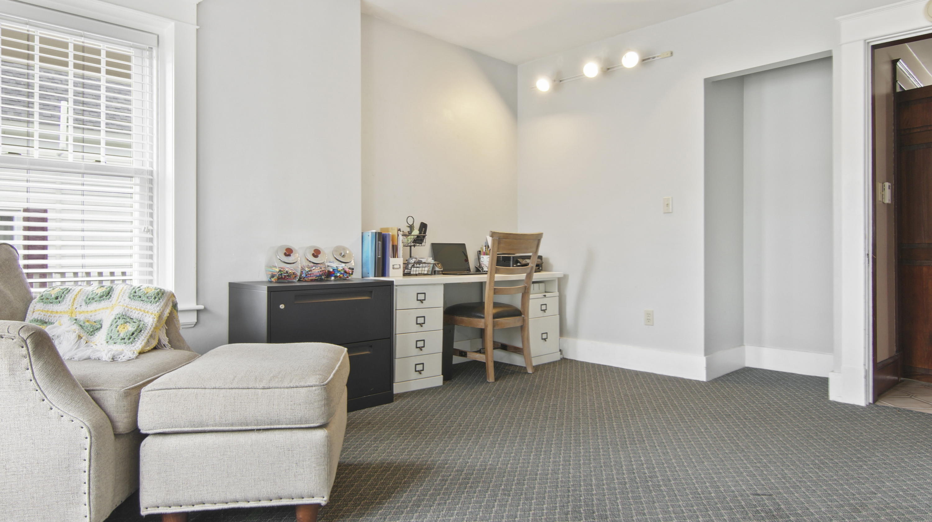 18 Oak Street Springvale, ME 04083 - Photo 9 of 20 DSC07427