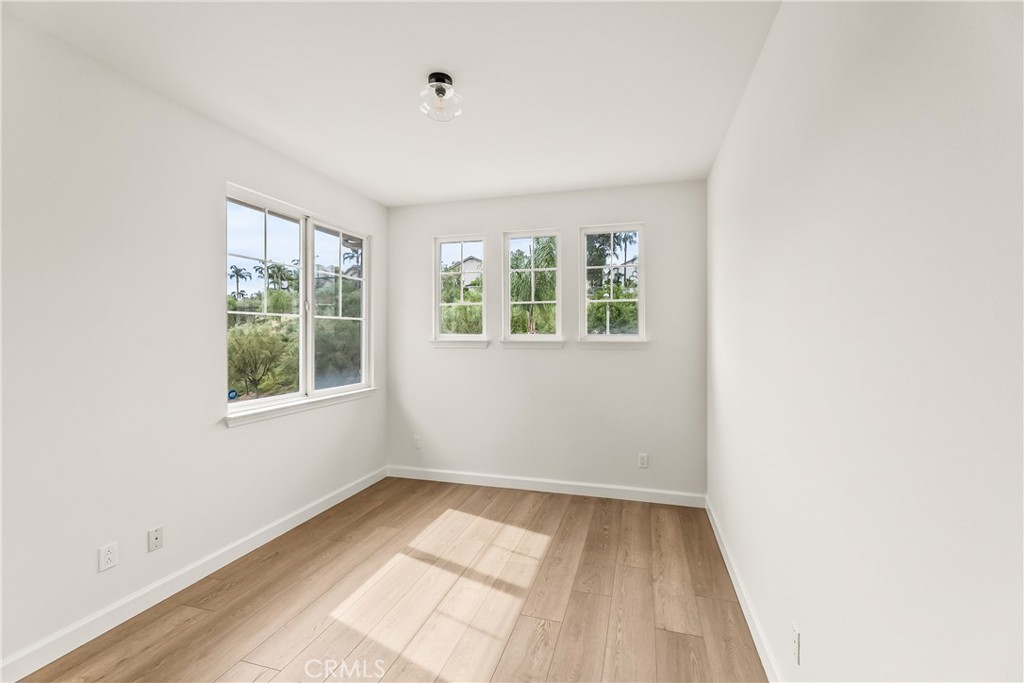 25930 Franklin Lane Stevenson Ranch, CA 91381 - Photo 30 of 47 an empty room with windows