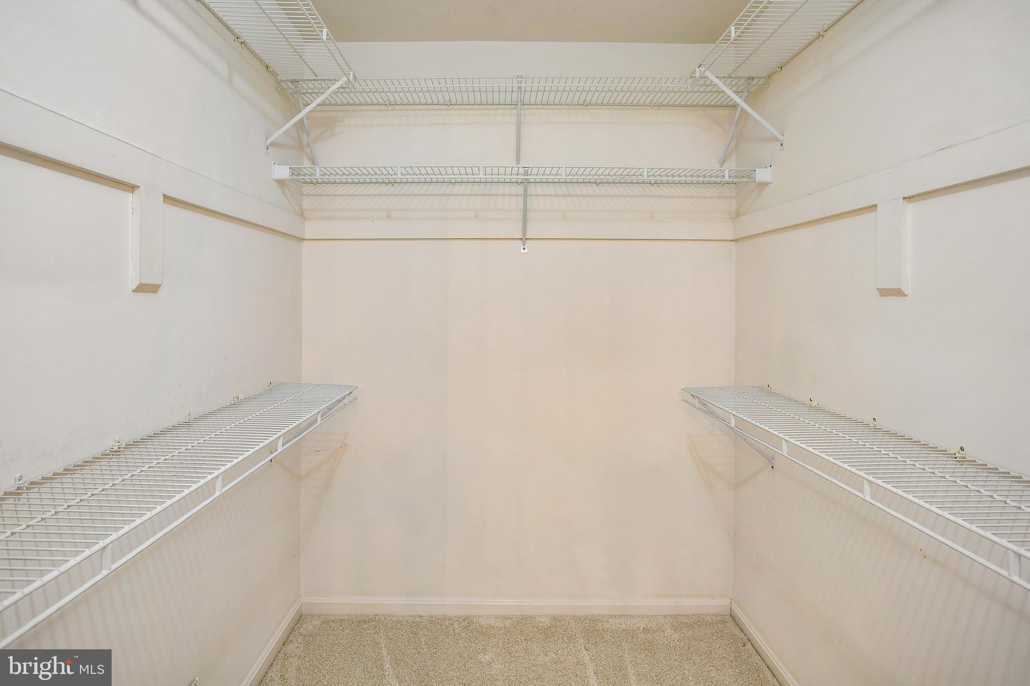 7205 Gentian Court Springfield, VA 22152 - Photo 15 of 38 HUGE walk in closet in the primary