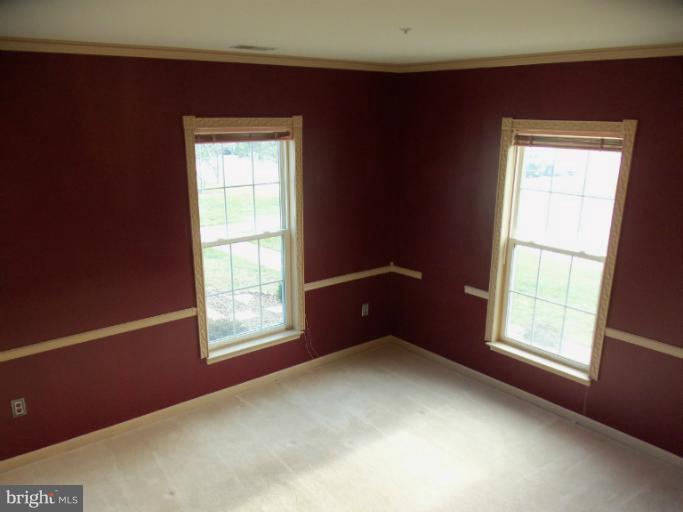 8732 Autumn Ridge Court Odenton, MD 21113 - Photo 8 of 17 Living Room