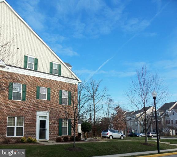 8732 Autumn Ridge Court Odenton, MD 21113 - Photo 10 of 17 Exterior (Front)