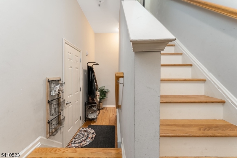 85 Conover Terrace Lebanon, NJ 08833 - Photo 3 of 19