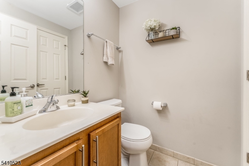 85 Conover Terrace Lebanon, NJ 08833 - Photo 10 of 19