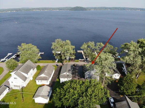 $999,000 | 8 Riley Cove Road, Malta, NY 12020