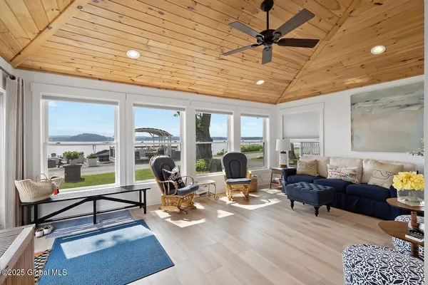 $999,000 | 8 Riley Cove Road, Malta, NY 12020