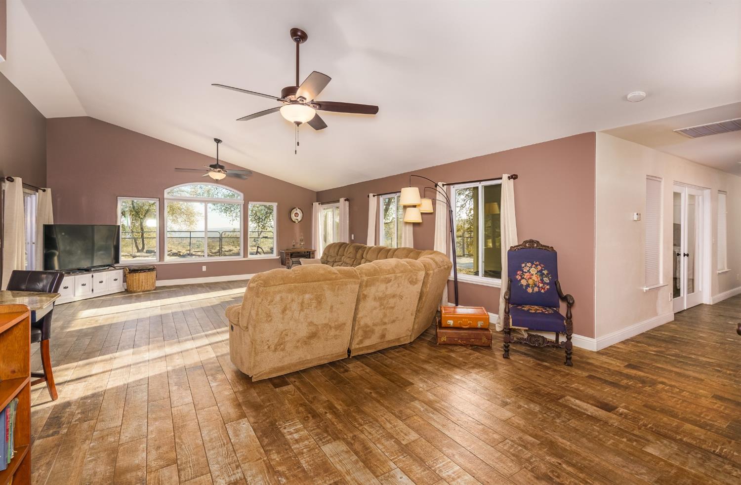 40662 Rancho Ramon Court Coarsegold, CA 93614 - Photo 5 of 50 Gallery Image 5