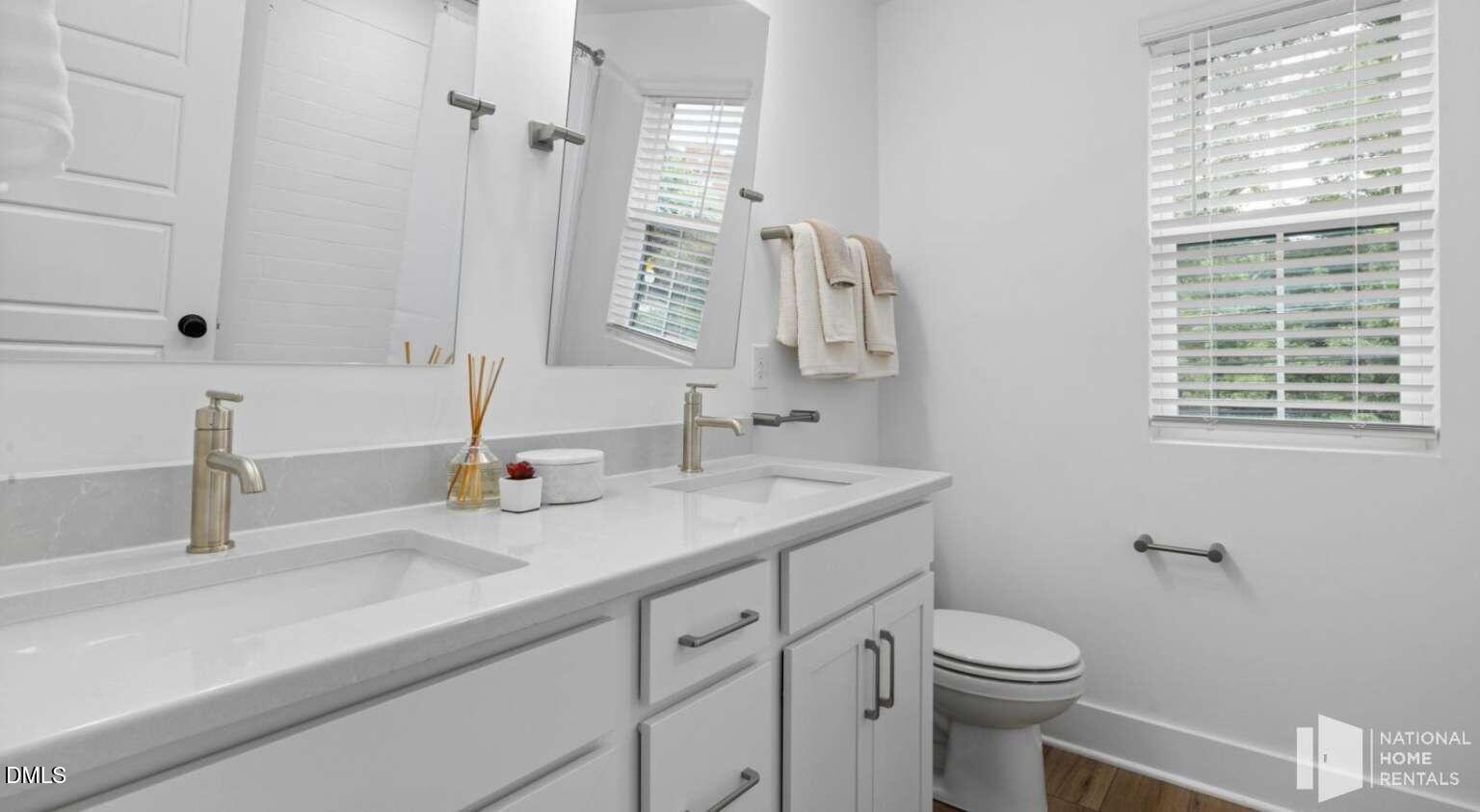 253 Asher Hls Court Raleigh, NC 27601 - Photo 12 of 19 Tat.12