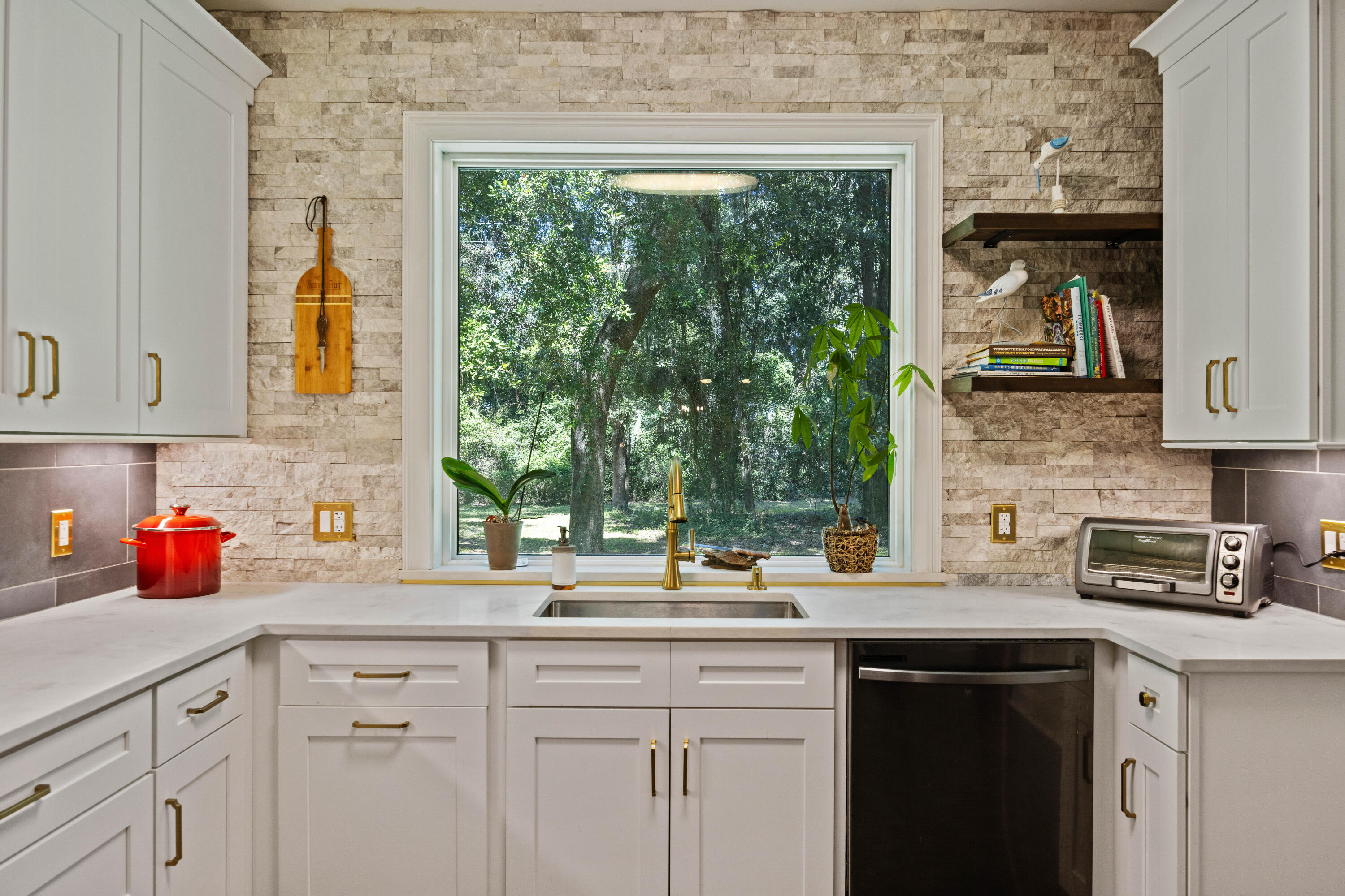 3348 River Landing Road Johns Island, SC 29455 - Photo 6 of 58 Kitchen