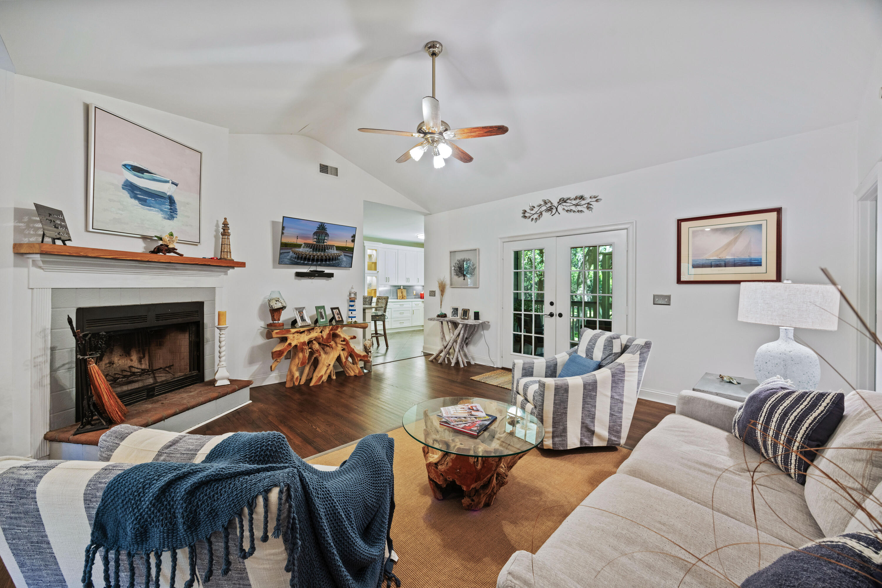 3348 River Landing Road Johns Island, SC 29455 - Photo 9 of 58 living room