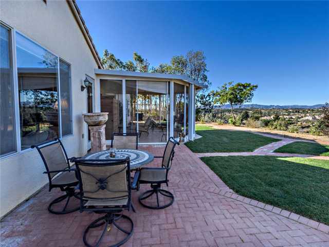 1255 Firecrest Way Fallbrook, CA 92028 - Photo 9 of 25