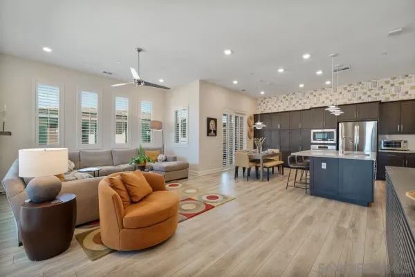 $1,039,000 | 16750 Coyote Bush Drive, Unit 36, San Diego, CA 92127