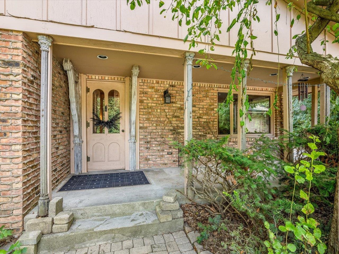 4721 Brookview Road Rockford, IL 61107 - Photo 4 of 46 Gallery Image 4