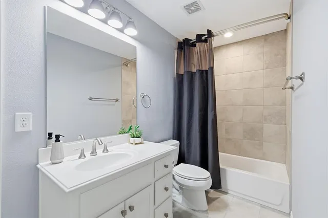 $1,395,000 | 8650 Canyon Crossing, Lantana, TX 76226