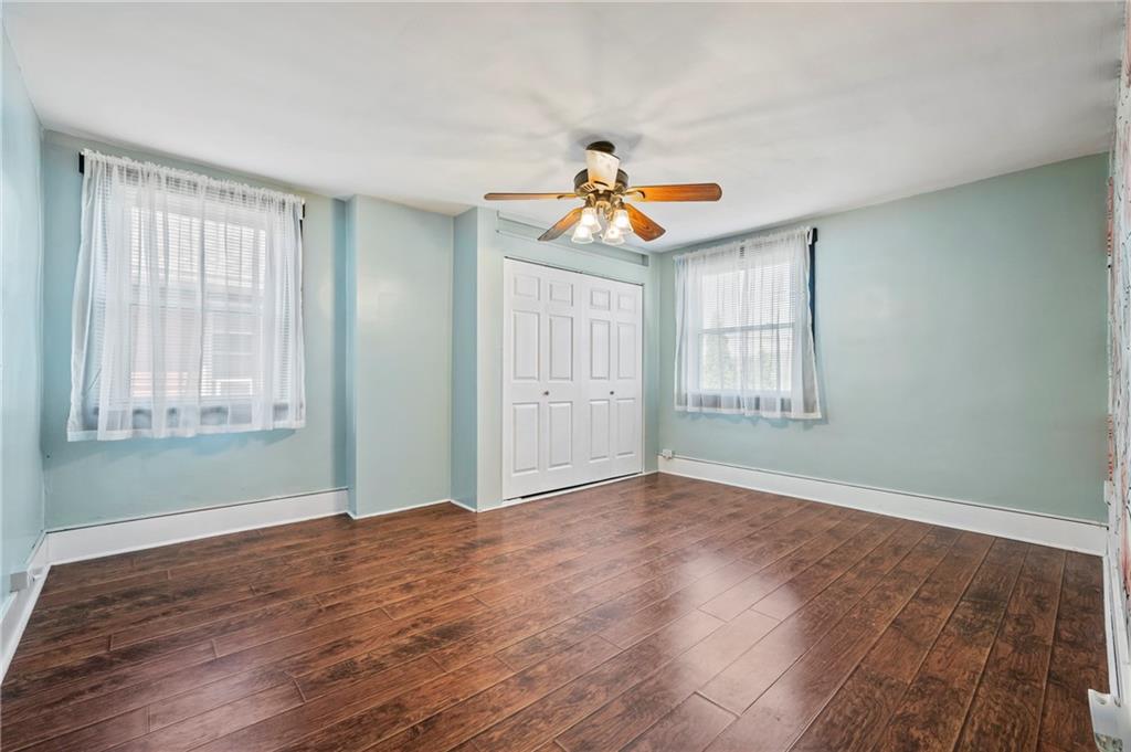 730 6th Avenue Coraopolis, PA 15108 - Photo 18 of 37 Spacious bedroom with two closets