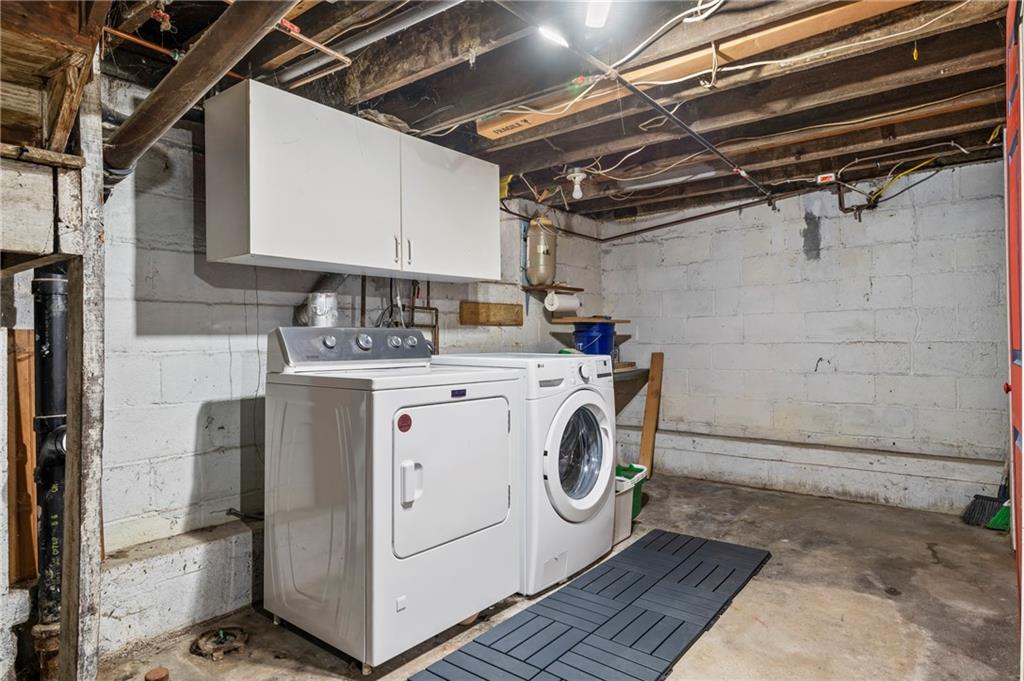 730 6th Avenue Coraopolis, PA 15108 - Photo 30 of 37 washer and dryer included!!