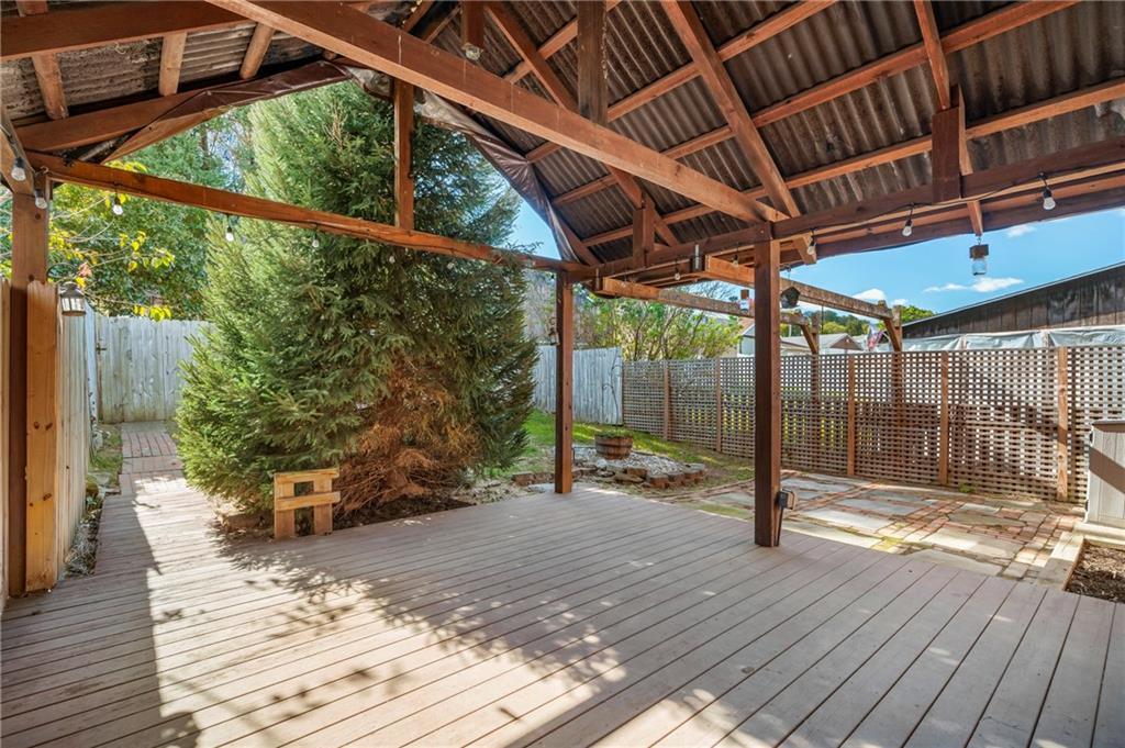 730 6th Avenue Coraopolis, PA 15108 - Photo 31 of 37 Covered deck off kitchen