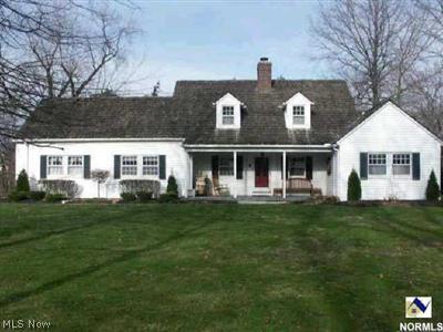 4907 Countryside Road Lyndhurst, OH 44124 - Photo 1 of 1