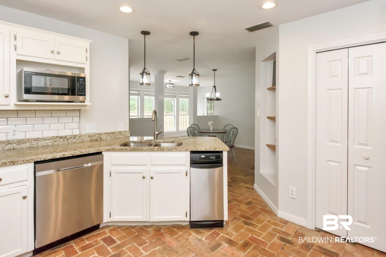 3904 West St Andrews Drive Mobile, AL 36693 - Photo 11 of 38