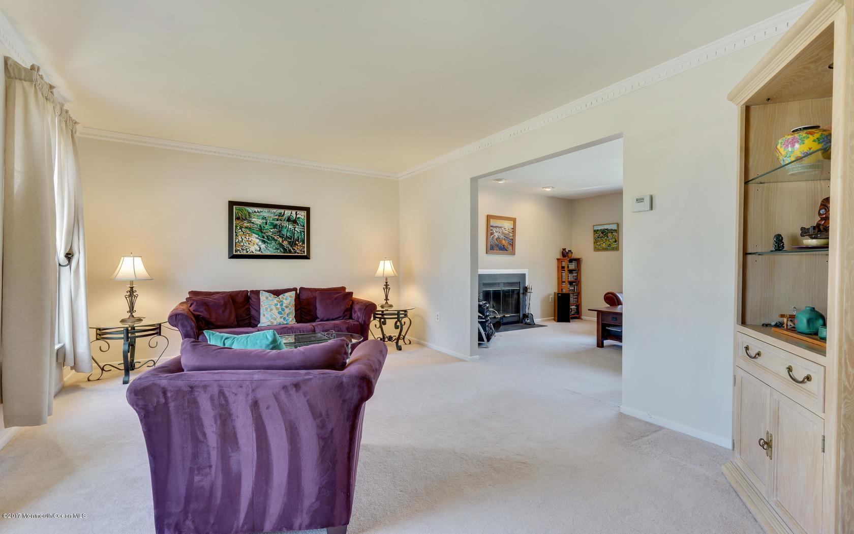 52 Brady Road Shrewsbury, NJ 07702 - Photo 11 of 23 188d1e31ac3e77e8a2bfc55c0050c77d