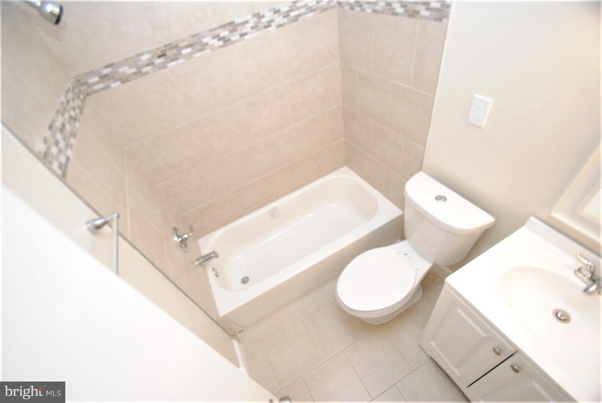 8900 Crandall Road Lanham, MD 20706 - Photo 12 of 24 Bath