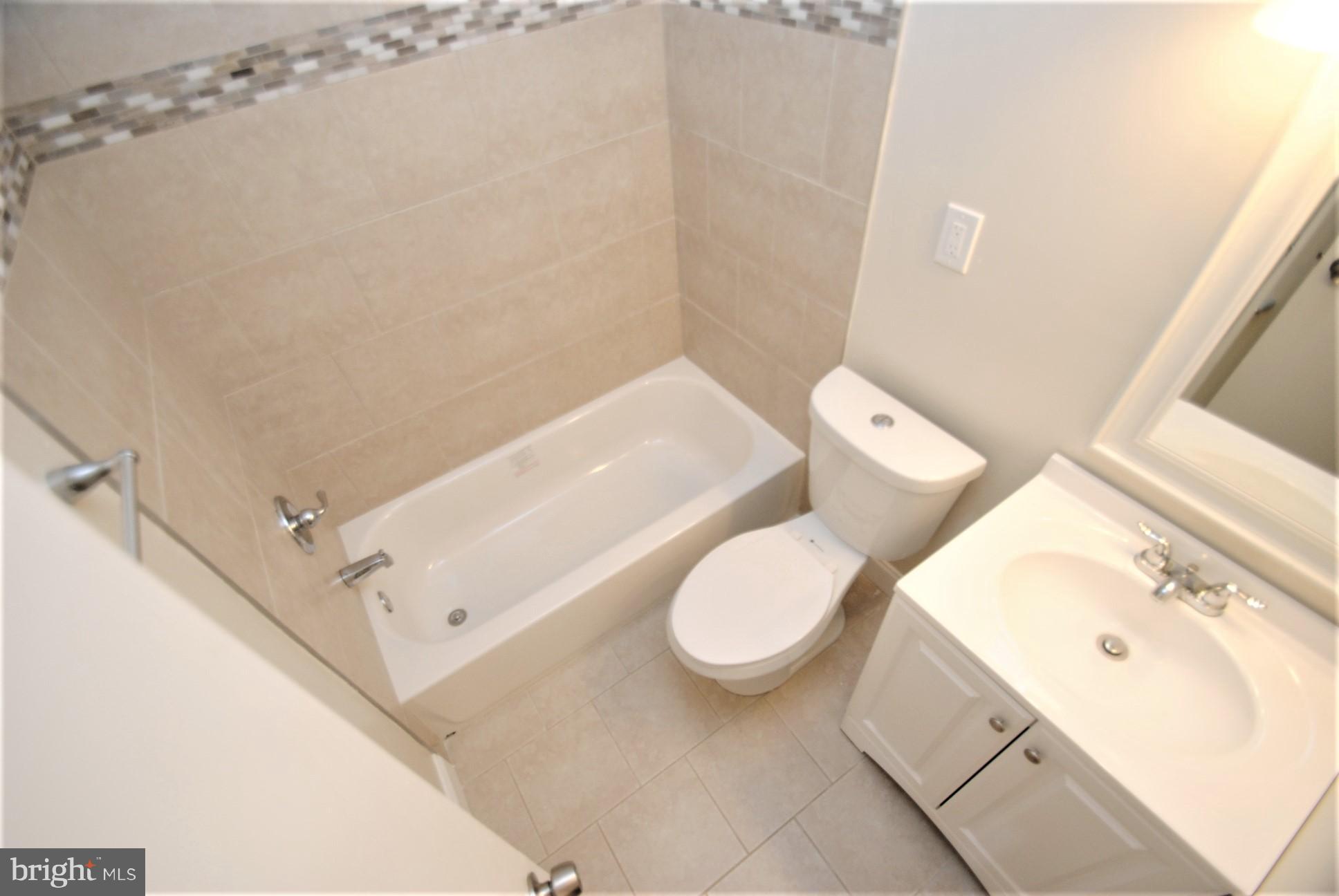 8900 Crandall Road Lanham, MD 20706 - Photo 19 of 24 Bath