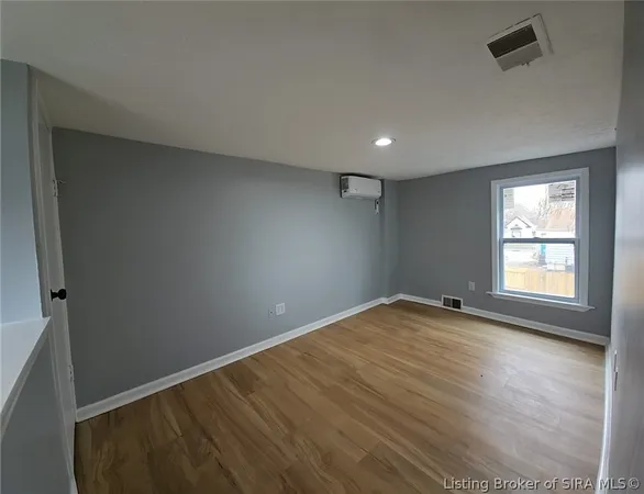 $150,000 | 907 East 10th Street, Jeffersonville, IN 47130