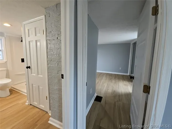 $150,000 | 907 East 10th Street, Jeffersonville, IN 47130