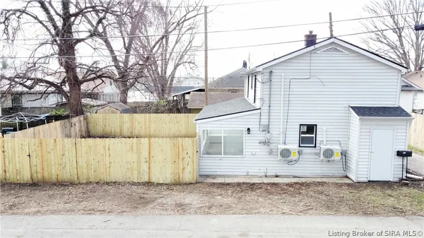 $150,000 | 907 East 10th Street, Jeffersonville, IN 47130