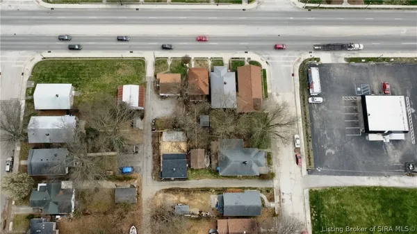 $150,000 | 907 East 10th Street, Jeffersonville, IN 47130
