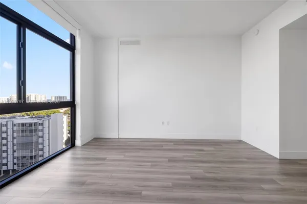 $5,262 | 101 Diplomat Parkway, Unit 1002, Hallandale Beach, FL 33009