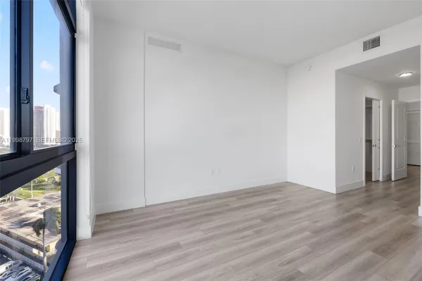 $5,262 | 101 Diplomat Parkway, Unit 1002, Hallandale Beach, FL 33009