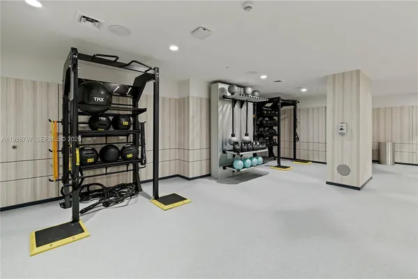 $5,262 | 101 Diplomat Parkway, Unit 1002, Hallandale Beach, FL 33009