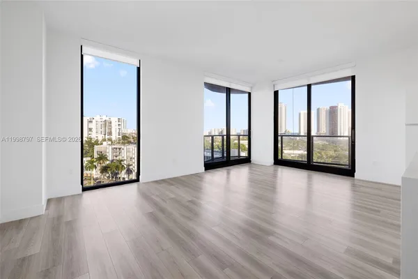 $5,262 | 101 Diplomat Parkway, Unit 1002, Hallandale Beach, FL 33009