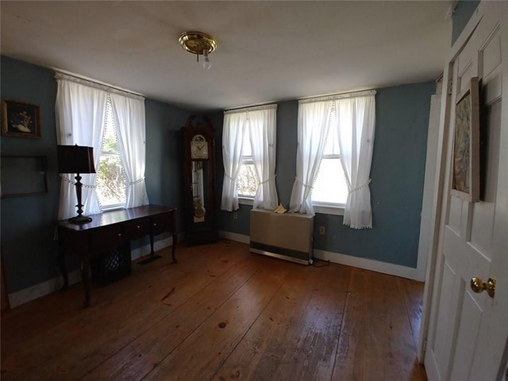 310 Friendship Road Waldoboro, ME 04572 - Photo 6 of 18 DINING ROOM