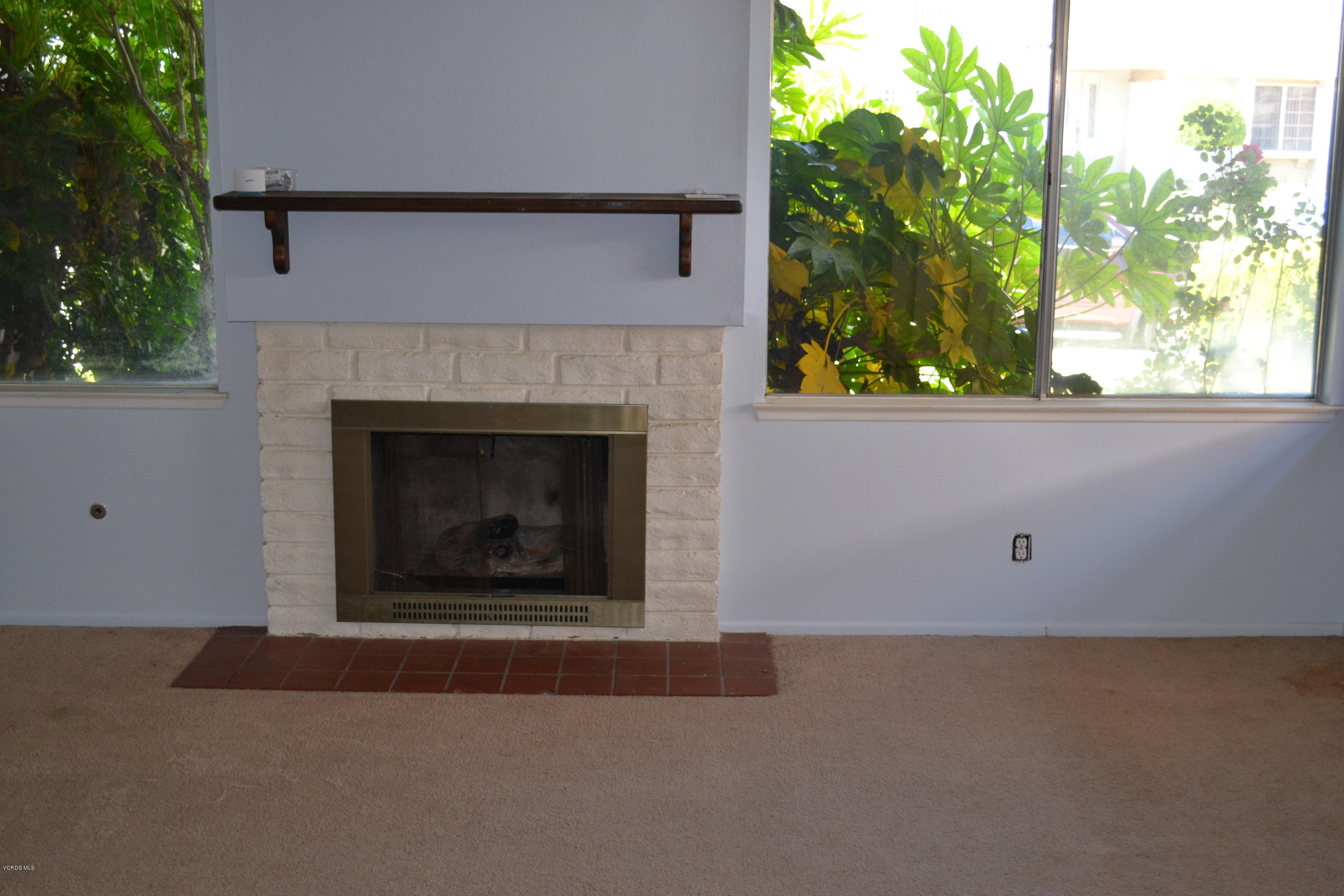 3960 Goodwin Avenue Simi Valley, CA 93063 - Photo 4 of 23 DSC_0061