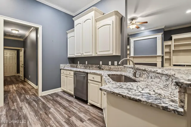 $329,000 | 34 Chinaberry Circle, Carriere, MS 39426