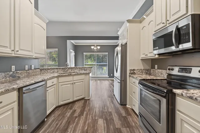 $329,000 | 34 Chinaberry Circle, Carriere, MS 39426