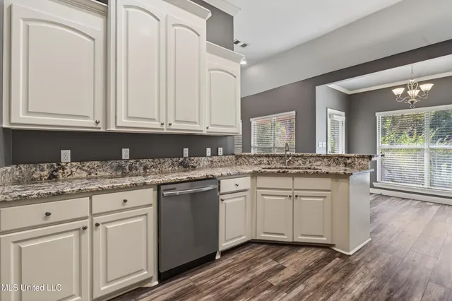 $329,000 | 34 Chinaberry Circle, Carriere, MS 39426