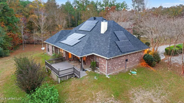 $329,000 | 34 Chinaberry Circle, Carriere, MS 39426