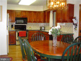 336 Malin Road Newtown Square, PA 19073 - Photo 3 of 6