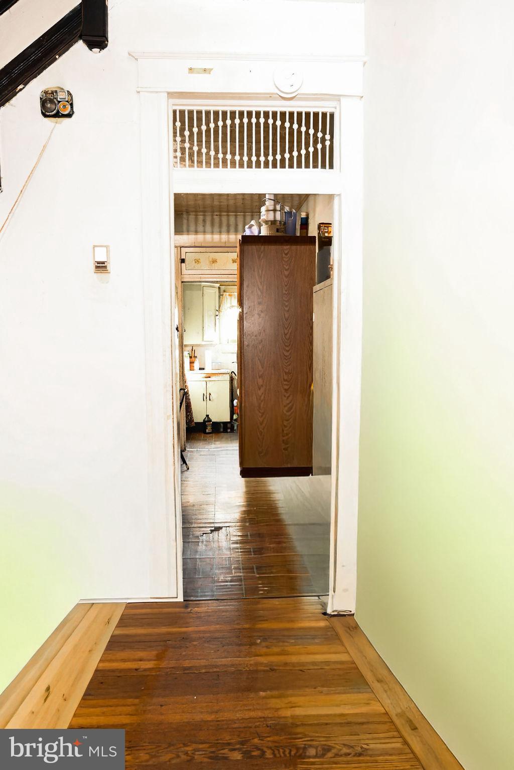 517 Edgewood Street Baltimore, MD 21229 - Photo 6 of 12