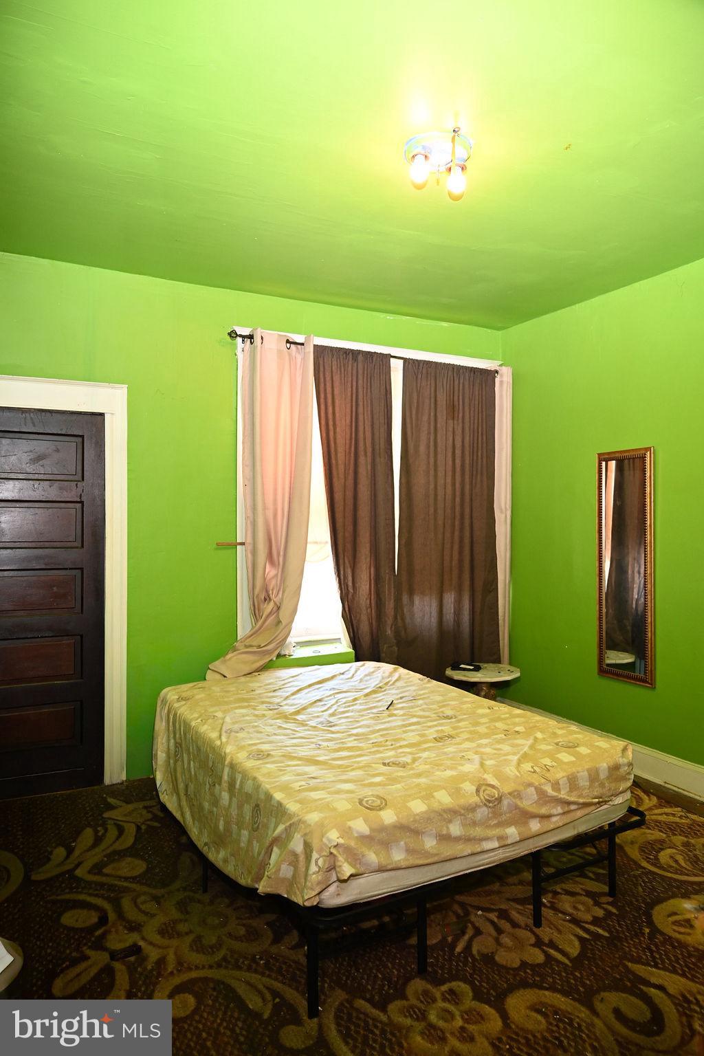 517 Edgewood Street Baltimore, MD 21229 - Photo 10 of 12