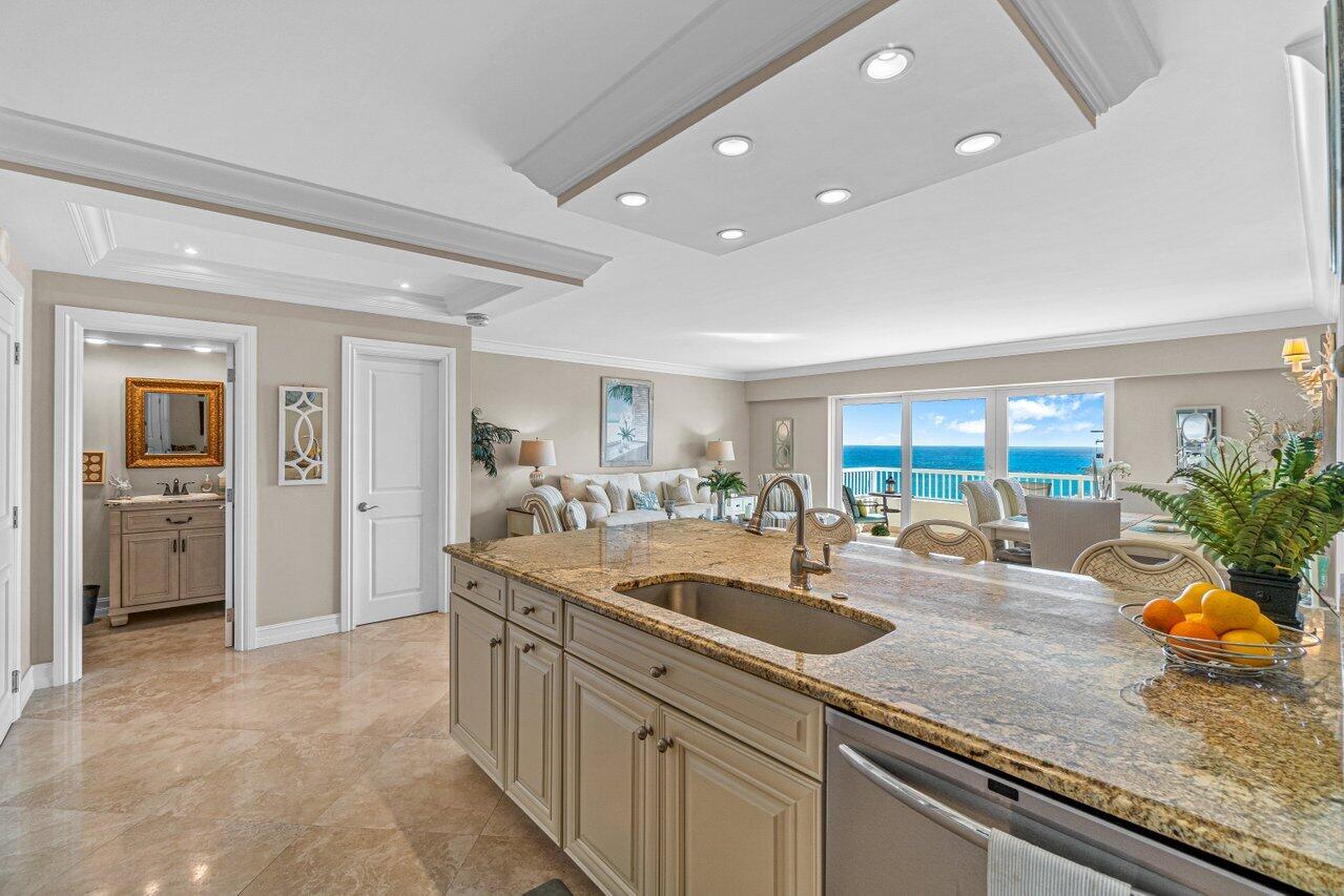 600 South Ocean Boulevard, Unit 1402 Boca Raton, FL 33432 - Photo 3 of 35 Kitchen_gorgeous views