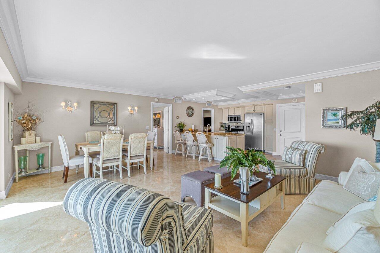 600 South Ocean Boulevard, Unit 1402 Boca Raton, FL 33432 - Photo 5 of 35 Lots of room to entertain!