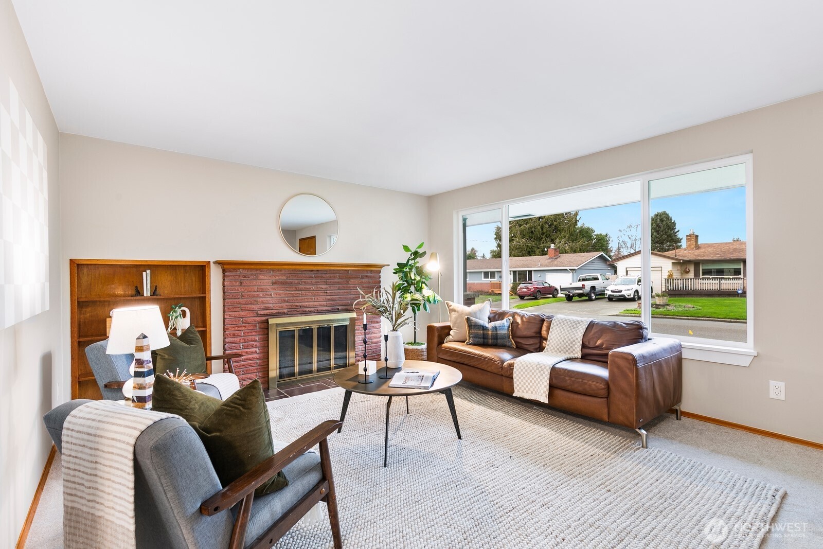 3735 Northeast 10th Lane Renton, WA 98056 - Photo 4 of 26