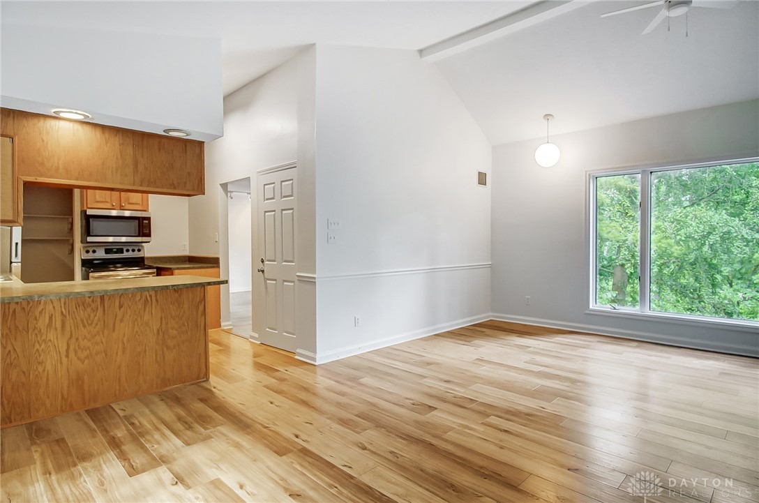 4191 River Ridge Road Clayton, OH 45415 - Photo 4 of 37 Gallery Image 4