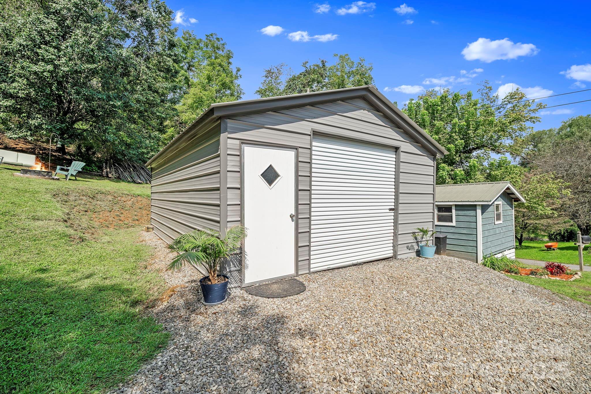 69 Devlin Street Canton, NC 28716 - Photo 3 of 44