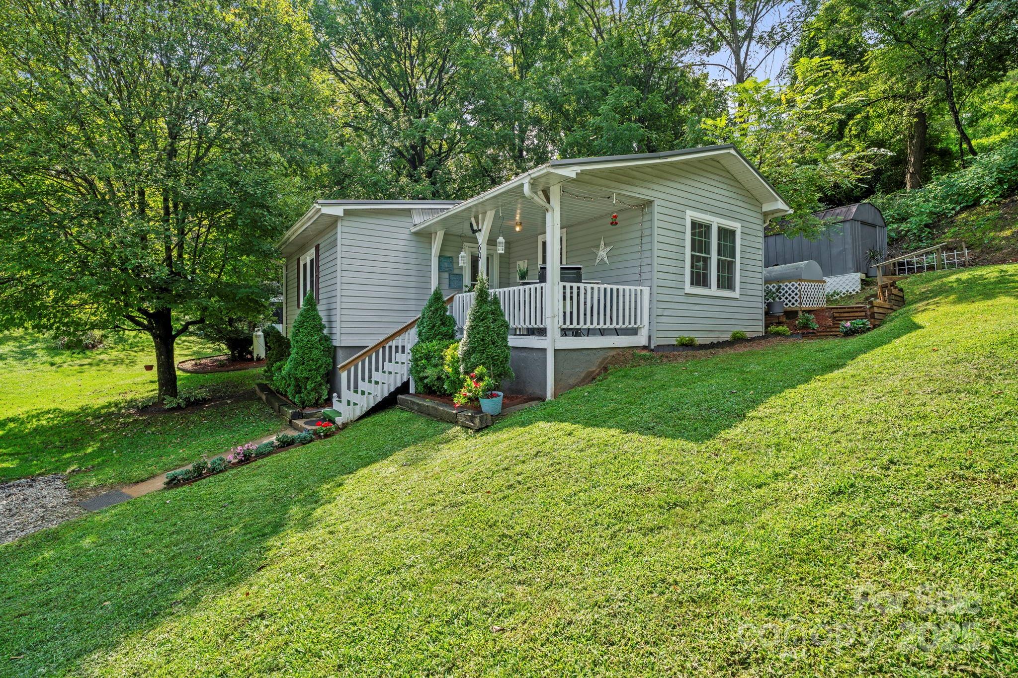 69 Devlin Street Canton, NC 28716 - Photo 42 of 44