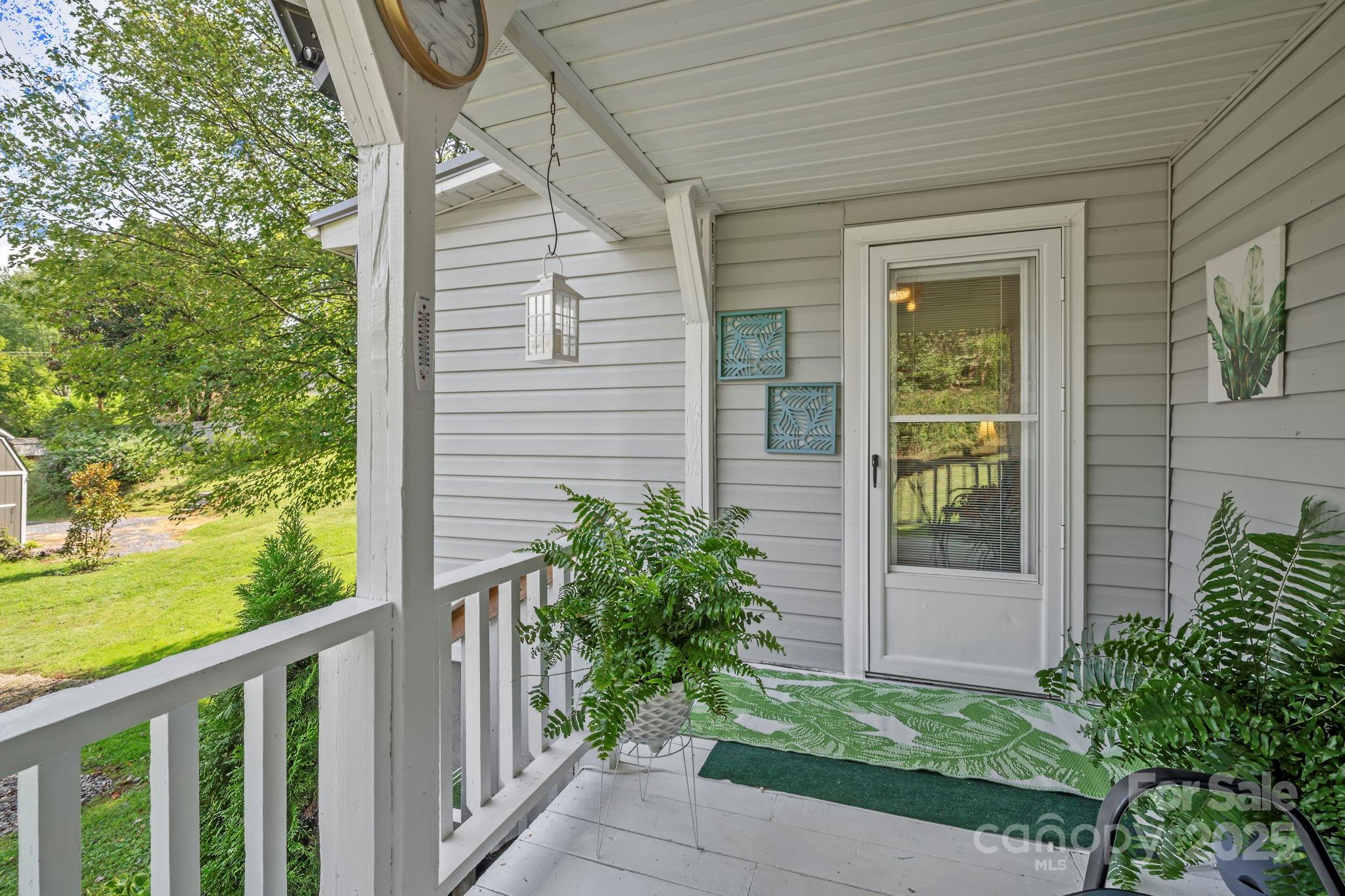 69 Devlin Street Canton, NC 28716 - Photo 6 of 44